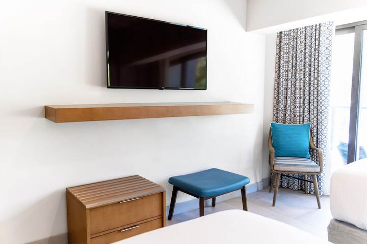 Room 35 of 108