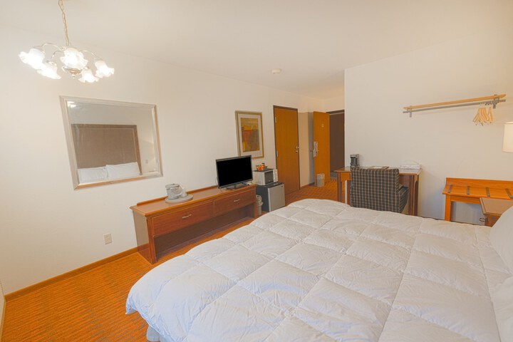 Room 49 of 61