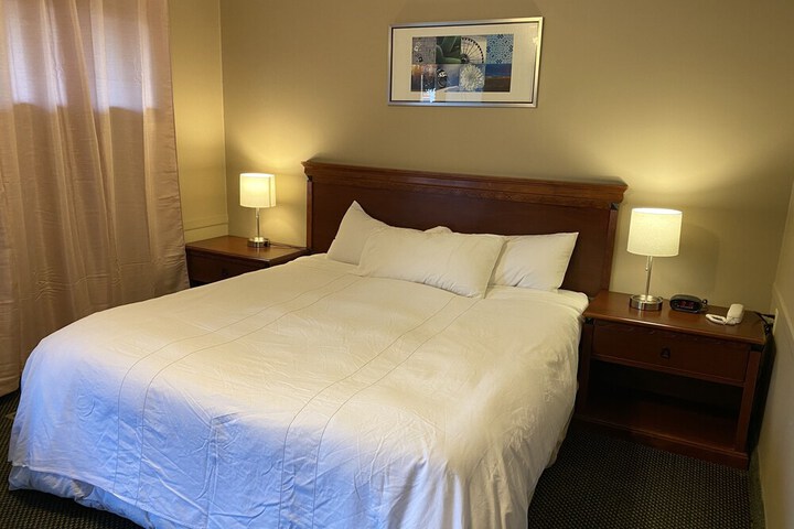 Room 18 of 50