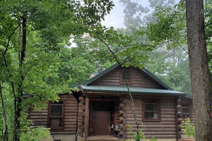 Smoky Mountain Lake View Cabin Bristol Tn