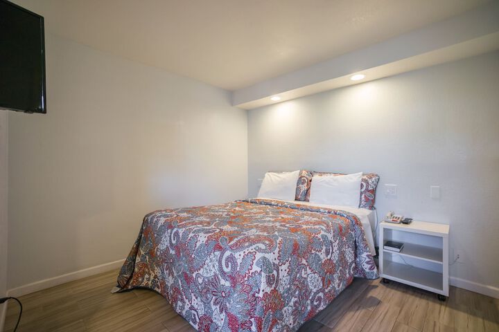 Room 21 of 43