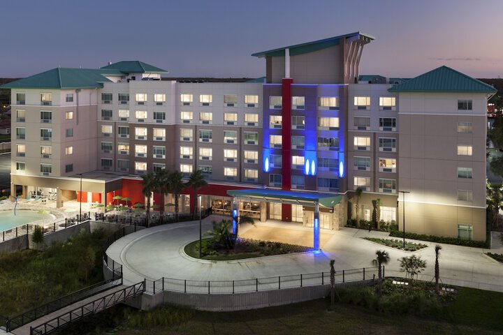 Hotel 4 of 63