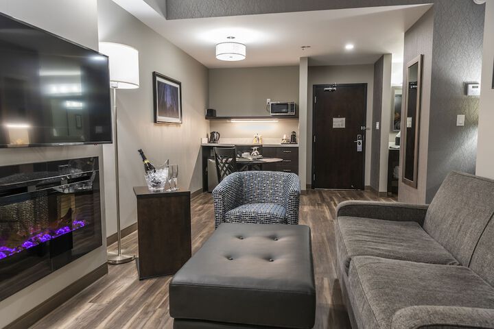 Room 16 of 53