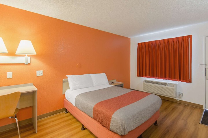 Room 28 of 31