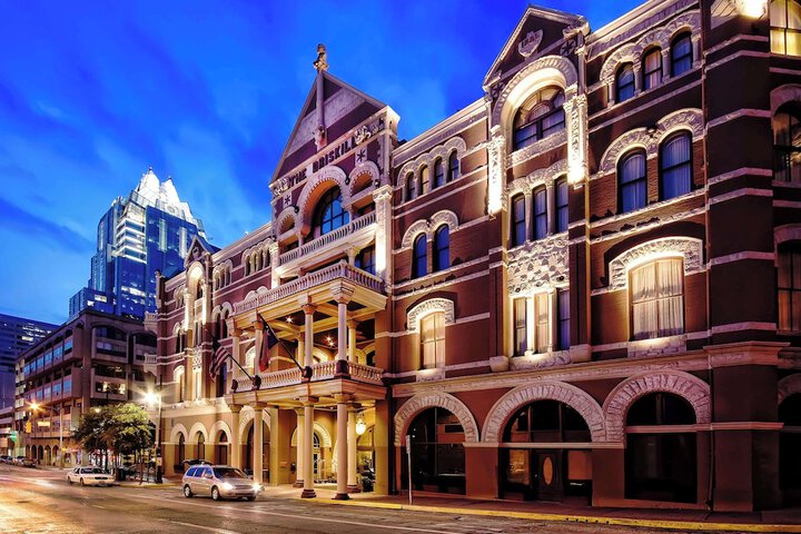 Hotel 11 of 107