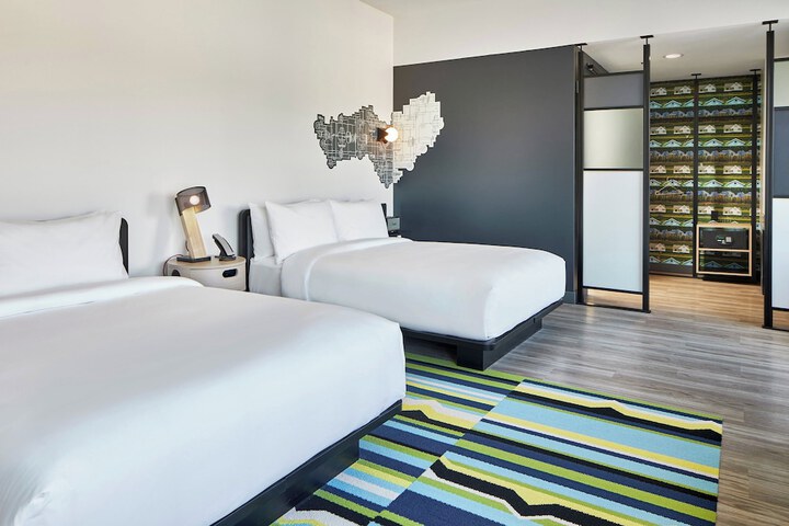 Room 18 of 51