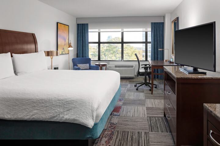 Room 19 of 38