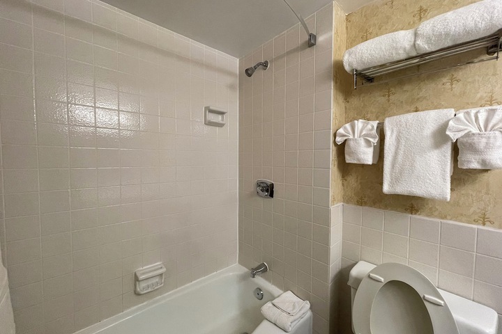 Chateau Hotel and Conference Center