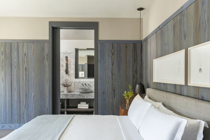 Room 14 of 84