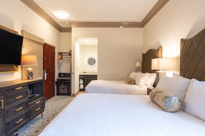 Room 42 of 62