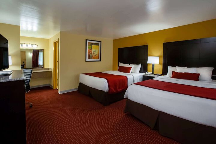 Room 13 of 21