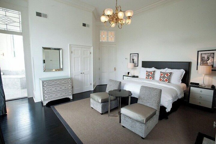 Room 34 of 53