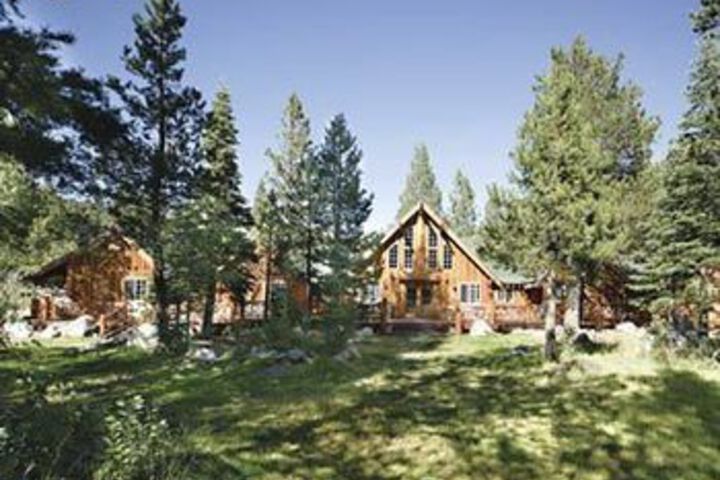 Lost Trail Lodge