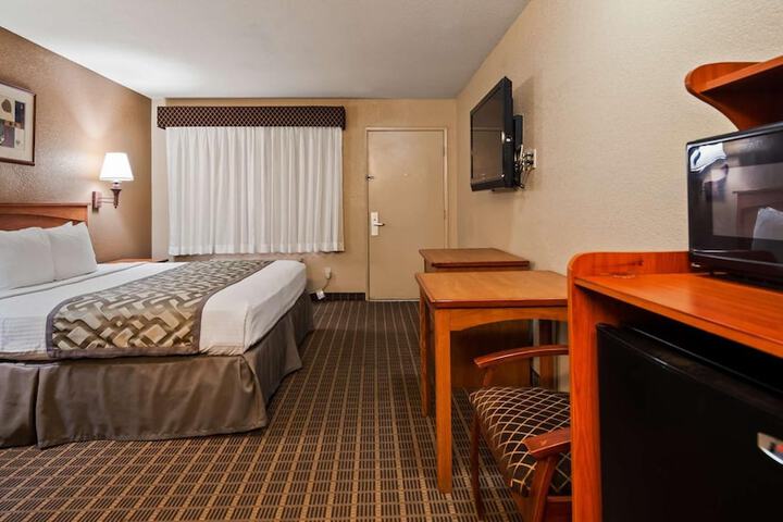 Room 16 of 45