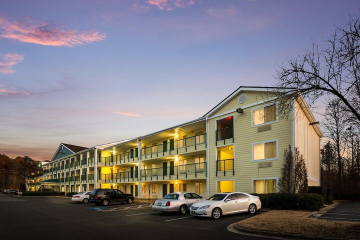 Hotel 8 of 27