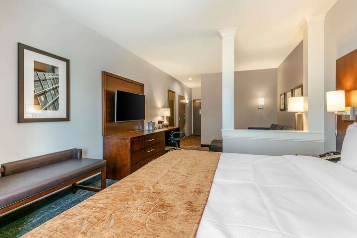 Room 8 of 31