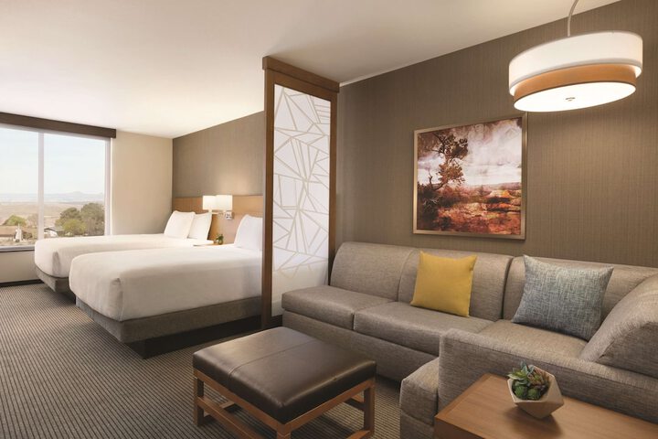 Room 25 of 64