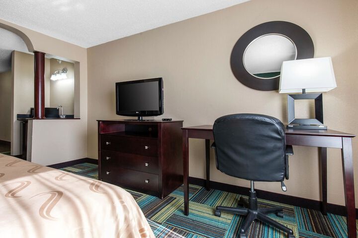 Room 17 of 49