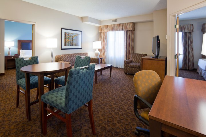 Room 30 of 64