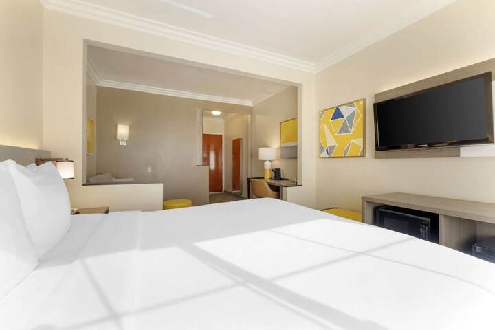 Room 31 of 69