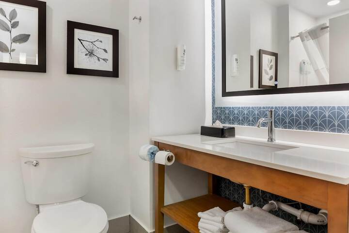 Country Inn & Suites by Radisson Georgetown, KY