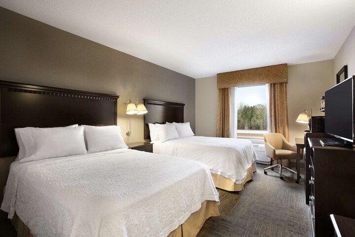 Hampton Inn & Suites Mahwah