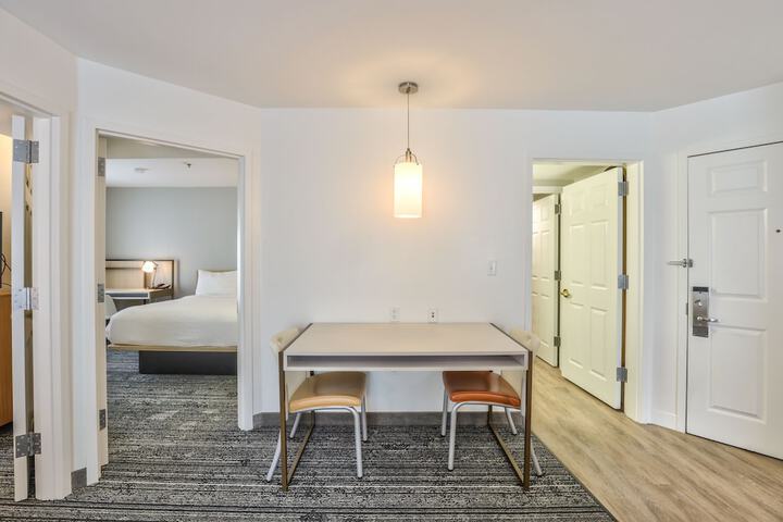 Room 40 of 62