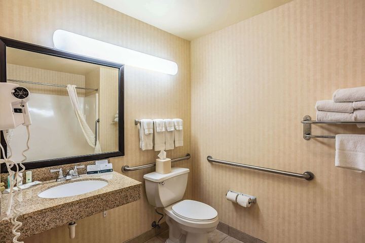 Quality Inn & Suites Hannibal West