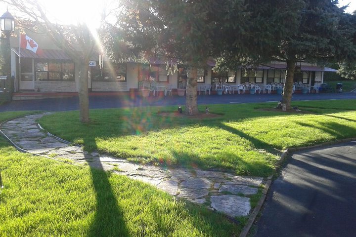 Property Grounds 36 of 47