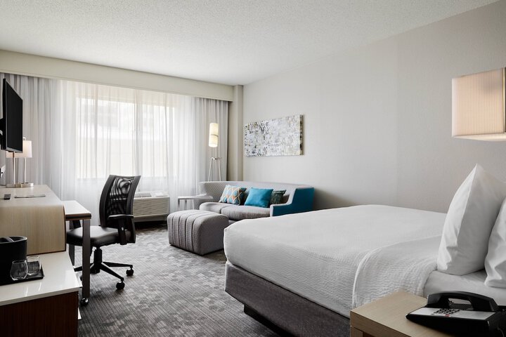 Room 19 of 34