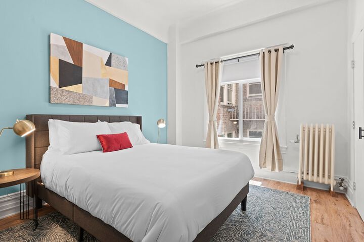 Room 42 of 47