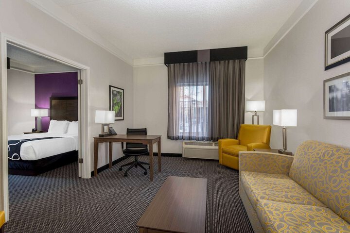 La Quinta Inn & Suites by Wyndham Denver Boulder-Louisville