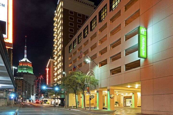 Hotel 6 of 41