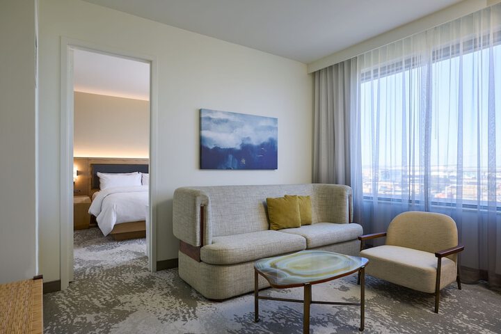 Room 28 of 130