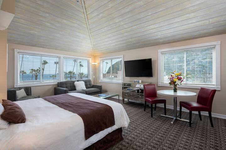 Glenmore Plaza Hotel