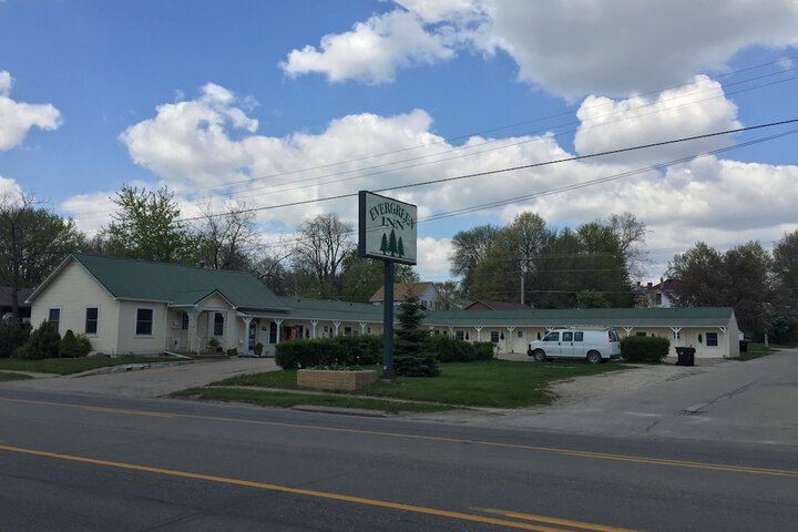 Evergreen Inn
