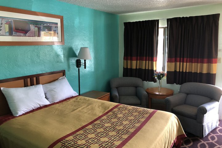 Klamath Motor Lodge
