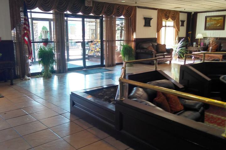 Hotel 2 of 66