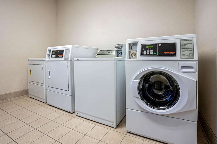 La Quinta Inn & Suites by Wyndham Conroe