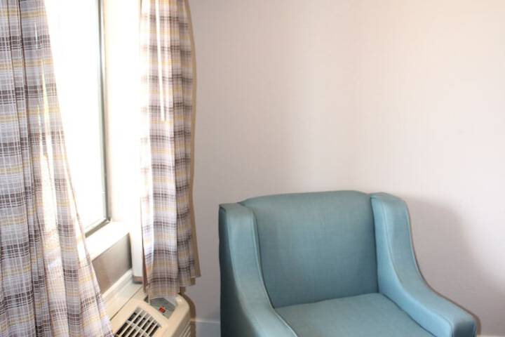 Room 87 of 120