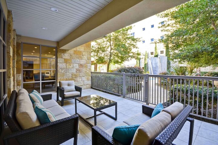 Terrace/Patio 56 of 57