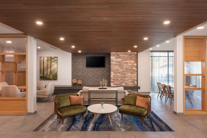 Hotel Interior 7 of 26