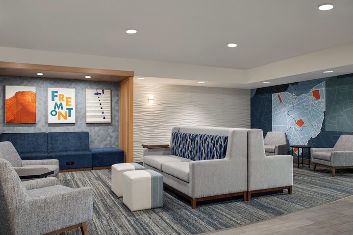 Holiday Inn Express Hotel & Suites NORTH FREMONT by IHG