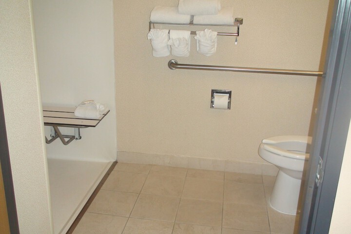 Room 32 of 45