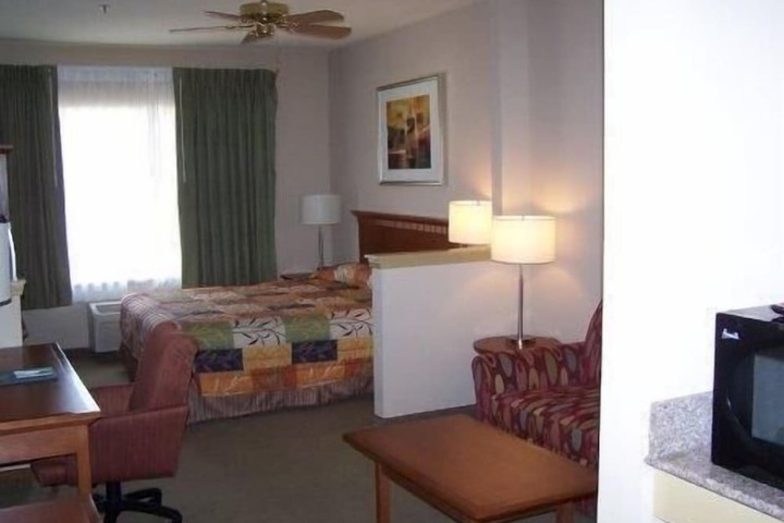 Room 34 of 49
