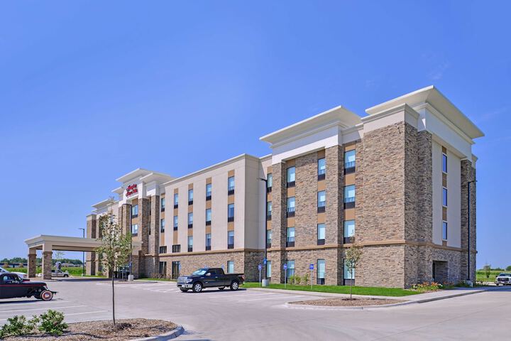 Hotel 2 of 66