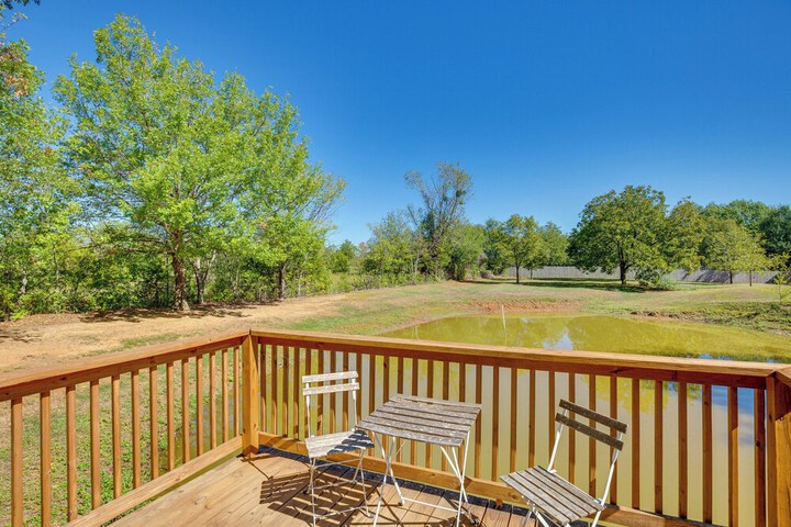 Cozy Canton Residence w / Great Outdoor Space!