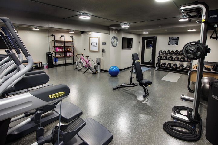 MOXY Phoenix Tempe / ASU Area