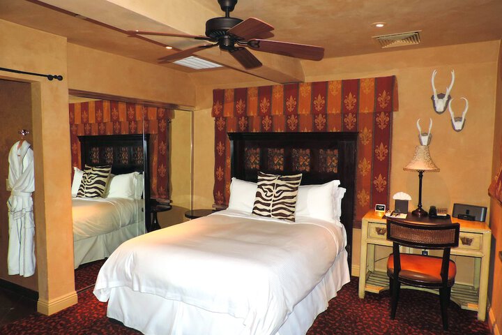Border House at Crystal Bay Casino