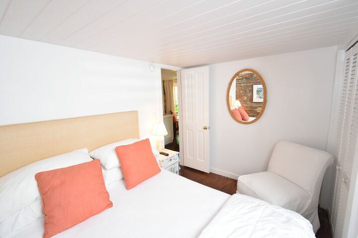 Room 43 of 259